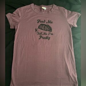 LuLaRoe Graphic Tee – “Feed Me Tacos & Tell Me I’m Pretty” – Purple – Size XXS